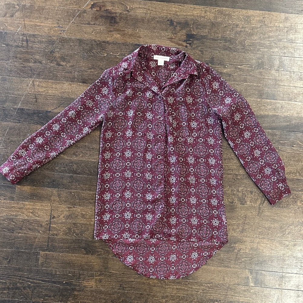 Women’s Patterned Burgundy Women's Button Up Top Size XS